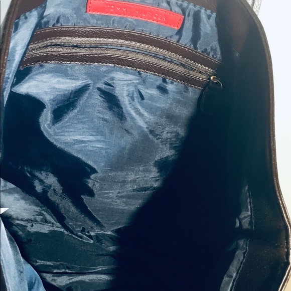 Faux Leather Tote - Picture 4 of 5